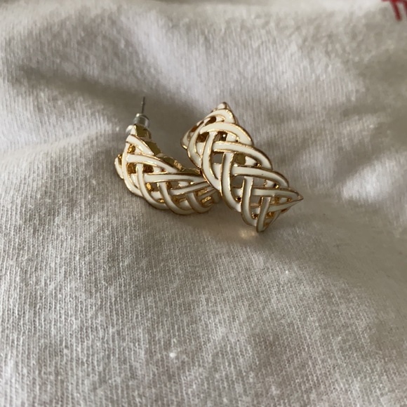 Assortment of earring(must take all) - Picture 3 of 7